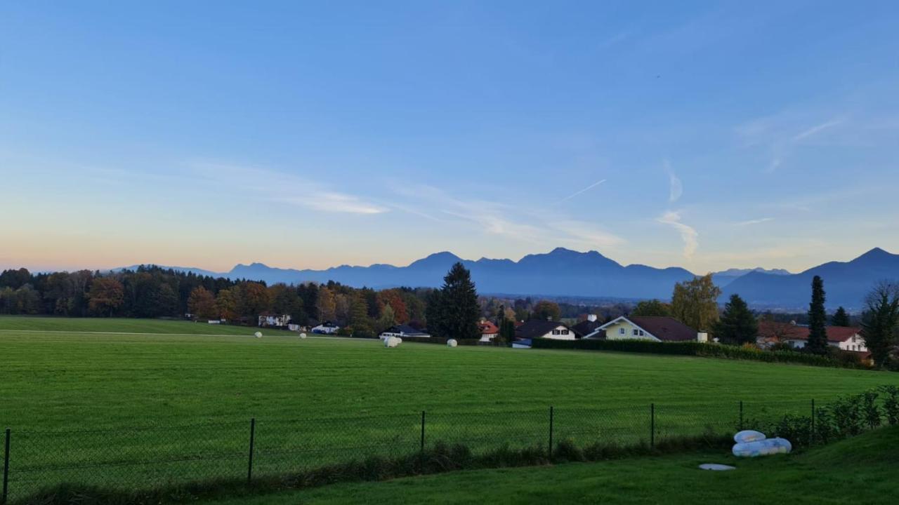 Schoenes Ferienhaus Am Herrenberg プリーン・アム・キームゼー エクステリア 写真