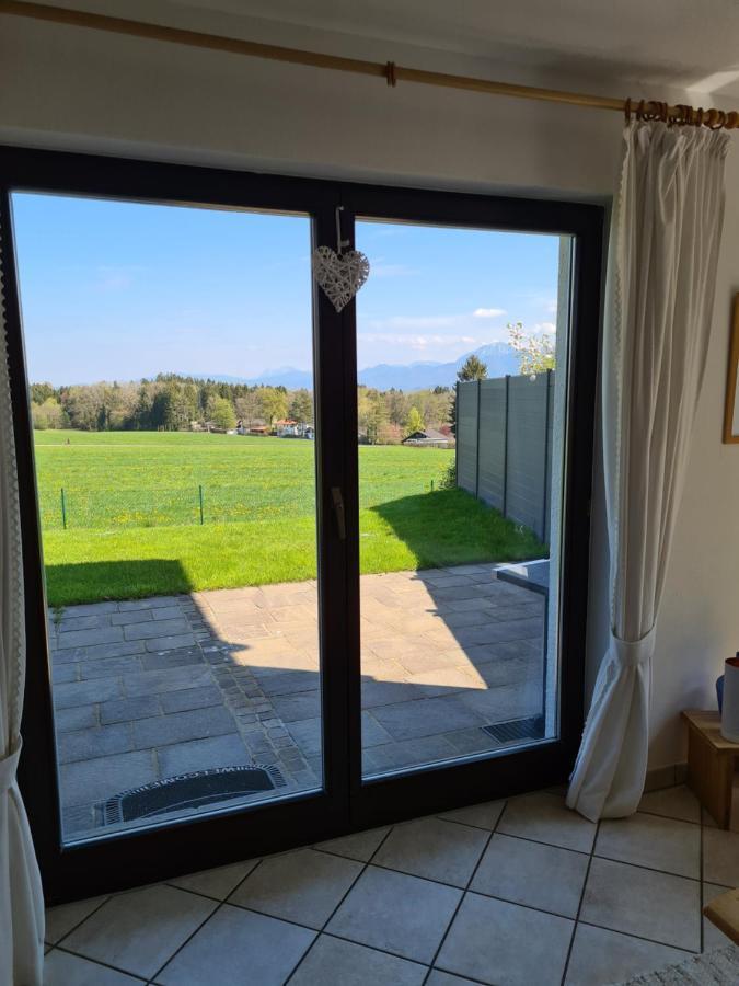 Schoenes Ferienhaus Am Herrenberg プリーン・アム・キームゼー エクステリア 写真